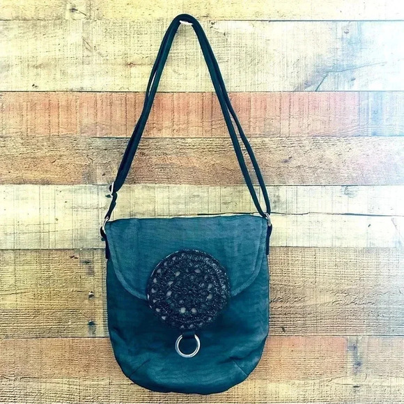Smateria Companion Crossbody Eco Friendly Bag - Picture 2 of 12